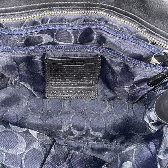 Coach Hampton's Carryall Tote Belted Purse - Picture 4 of 6